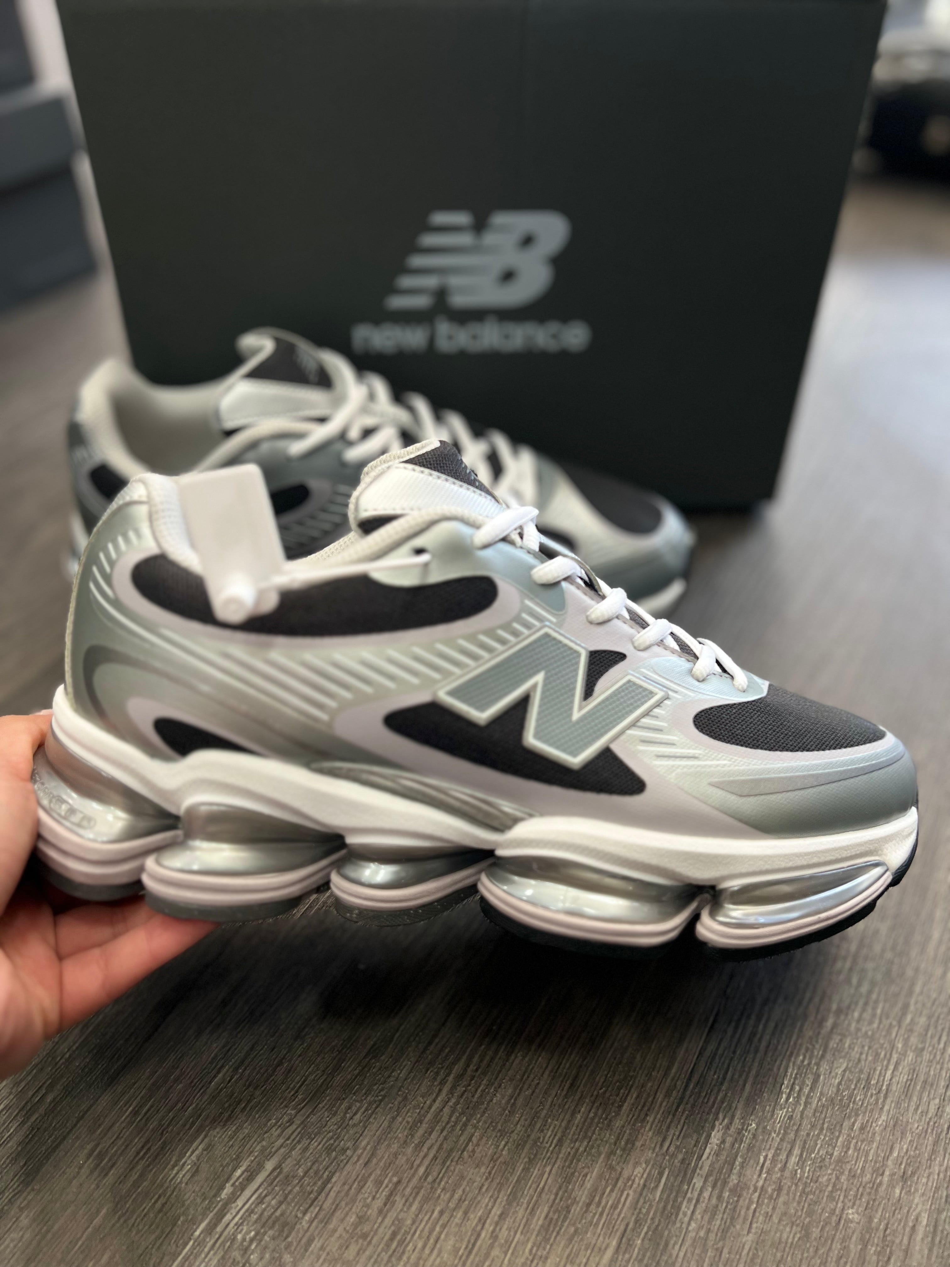 New balance 2000