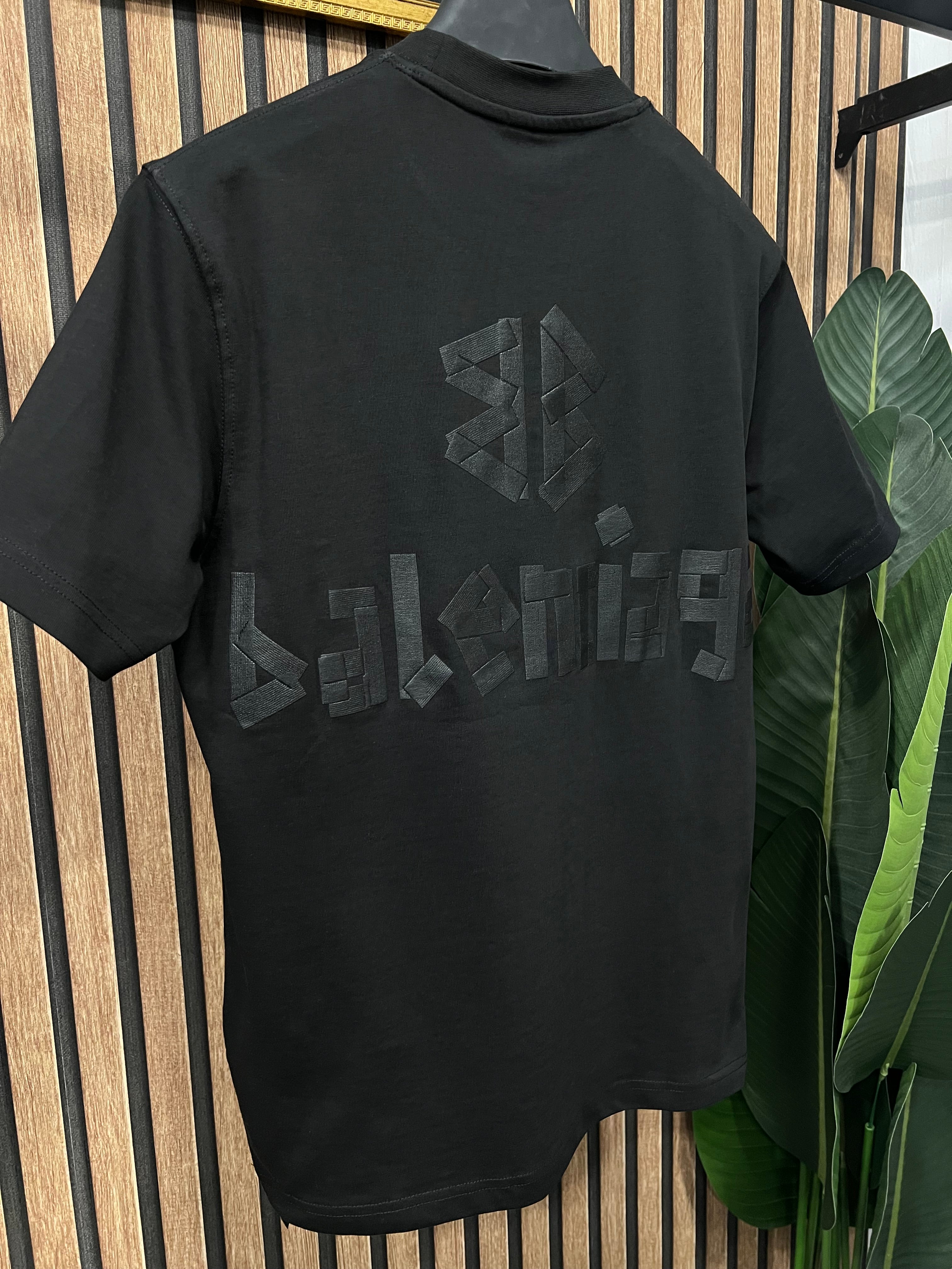 T-shirt Balenciaga b-1012