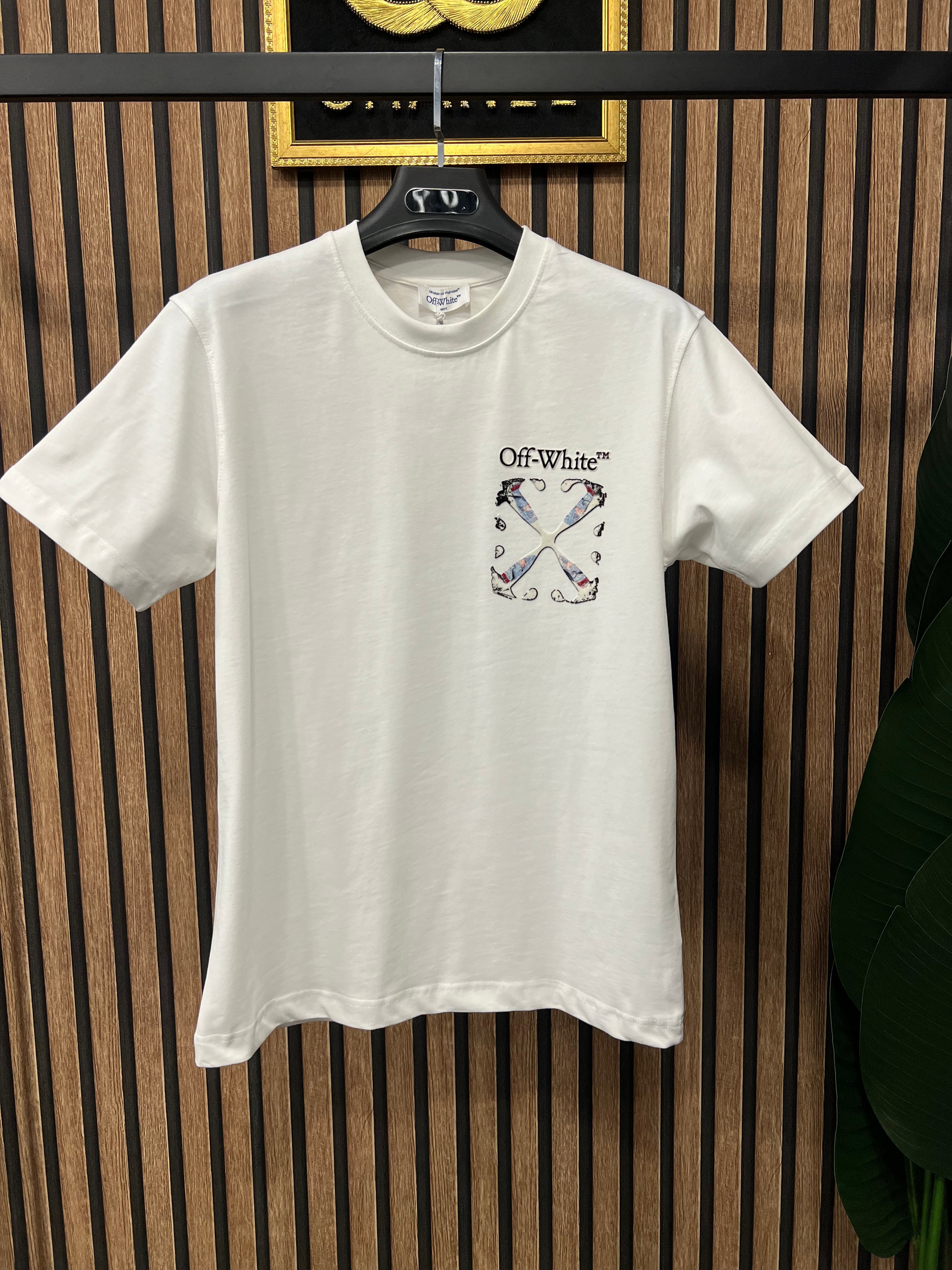T-shirt Off White Kaws  o-1023