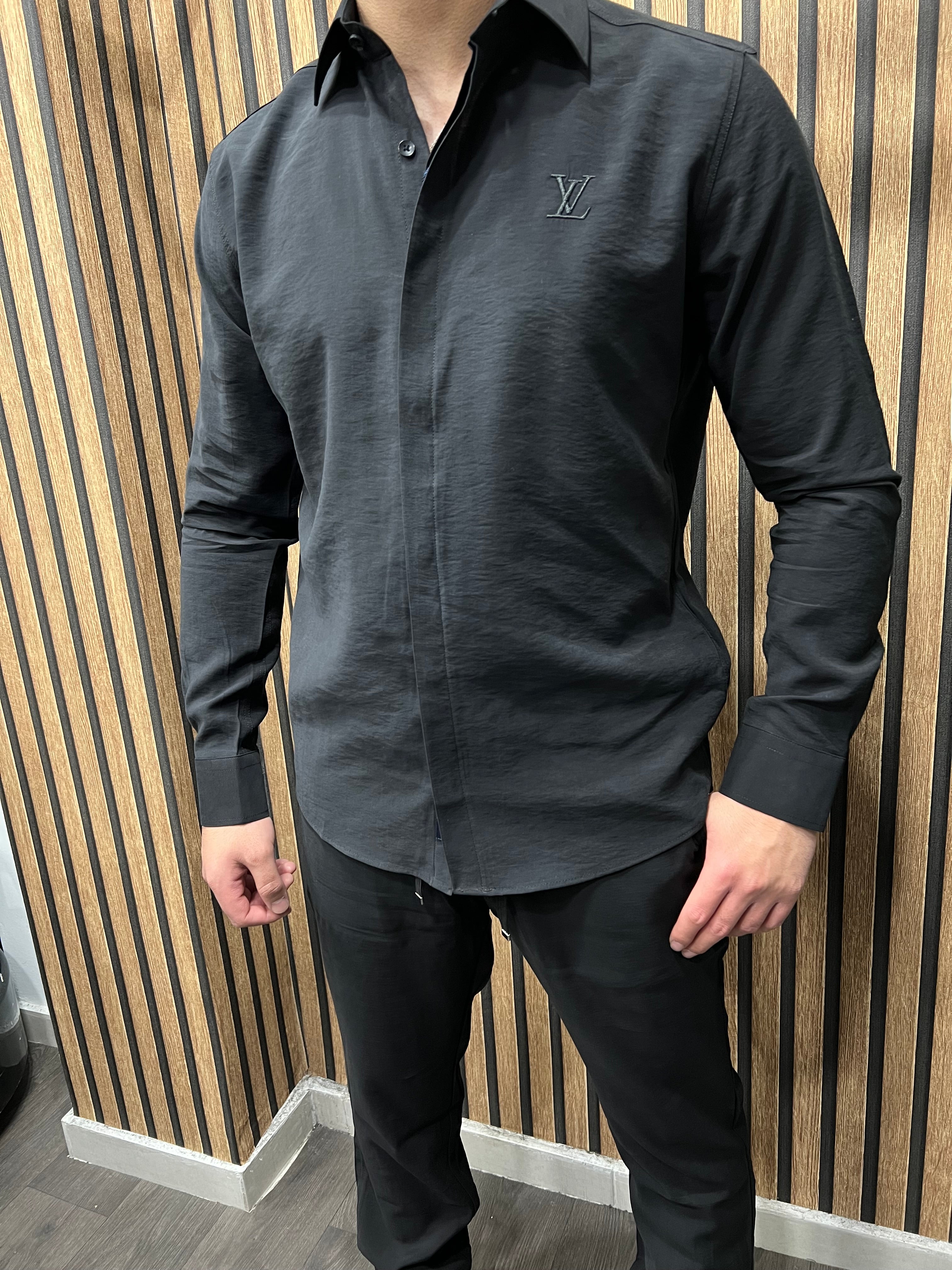 Louis Vuitton set lv-44