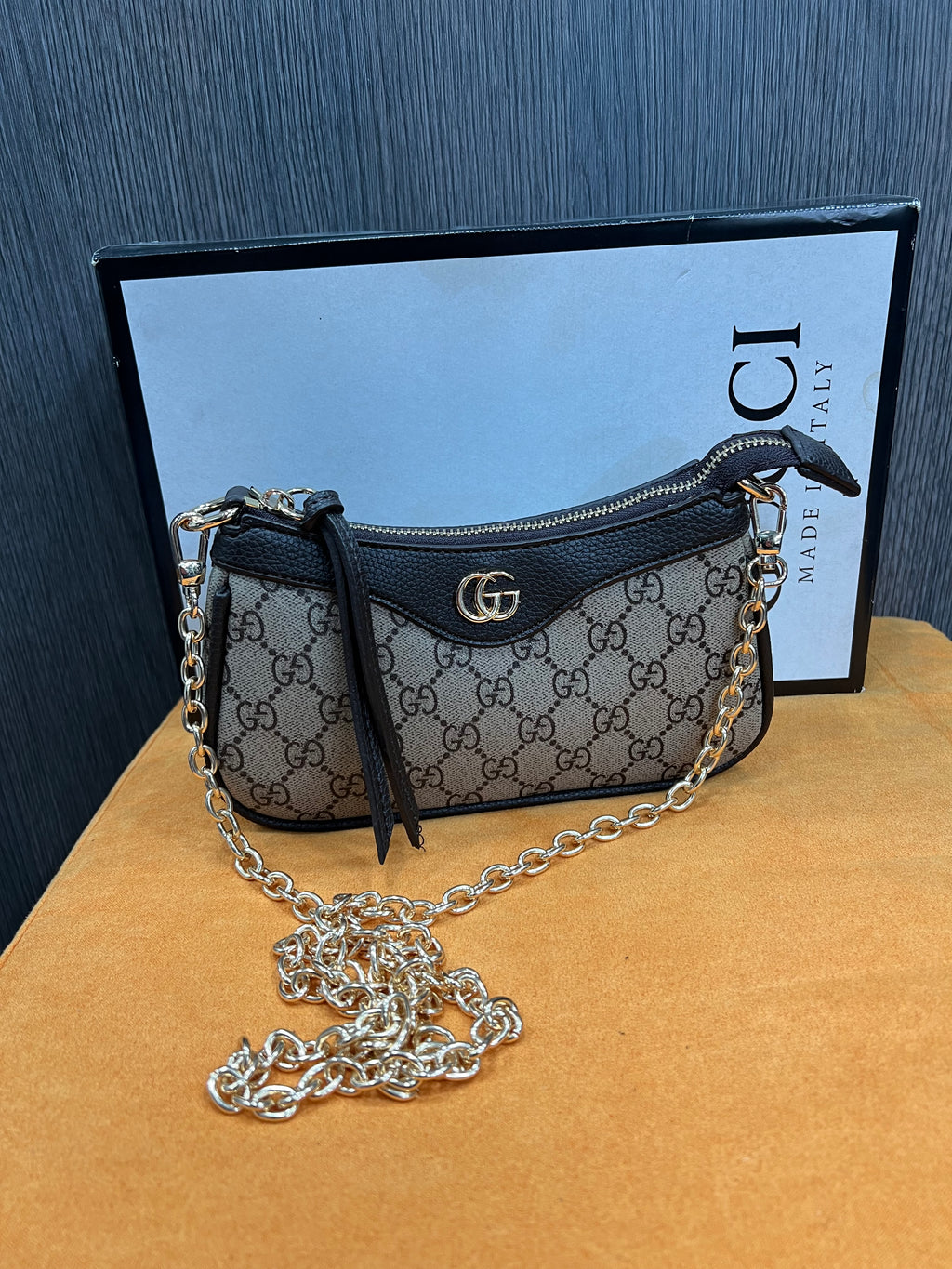 Τσάντα Gucci  Ophidia mini bag  GG Supreme σε μπεζ g-0220
