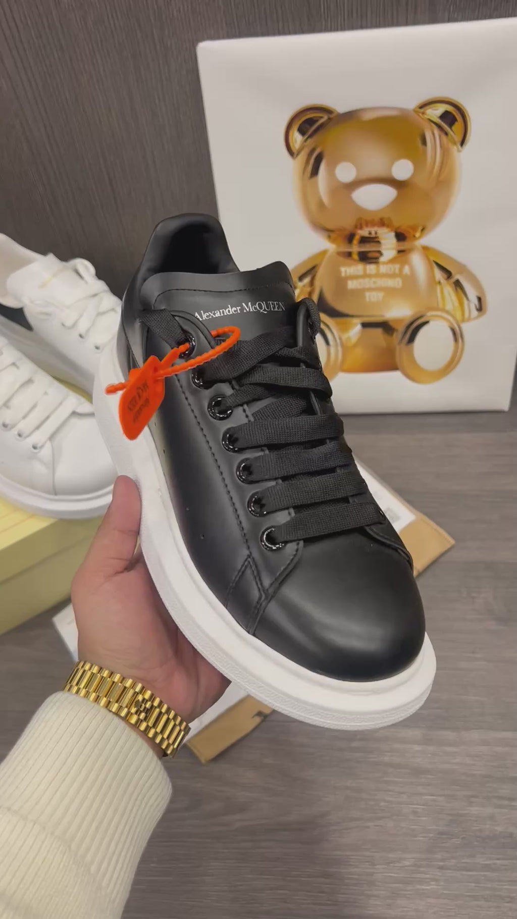 Sneakers  Alexander McQueen black white amc-10